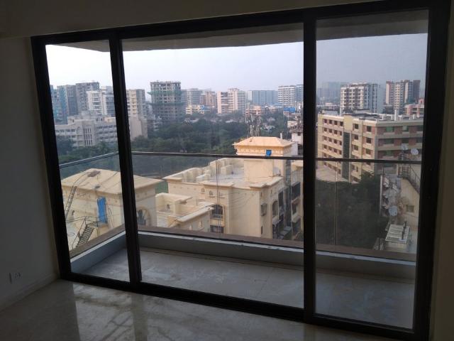 Rental | 4 BHK 1800 Sq.Ft. Apartment in Kalpataru Solitaire