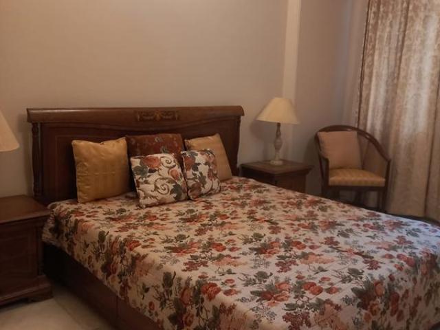 Rental | 4 BHK 1800 Sq.Ft. Apartment in Sector 99