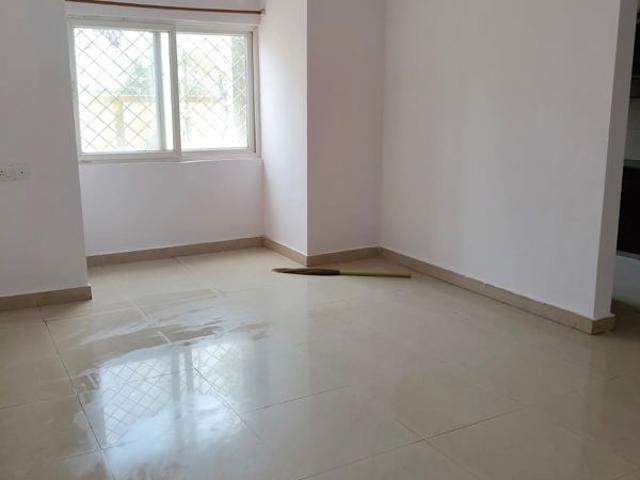 Rental | 4 BHK + 1800 Sq.Ft. Apartment in Srishti Apartments Jankipuram
