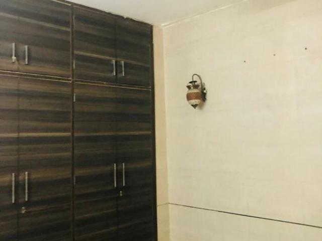Rental | 4 BHK + 1801 Sq.Ft. Apartment in BPTP Park Grandeura