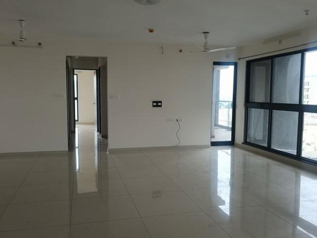 Rental | 4 BHK 1950 Sq.Ft. Apartment in Paranjape Broadway