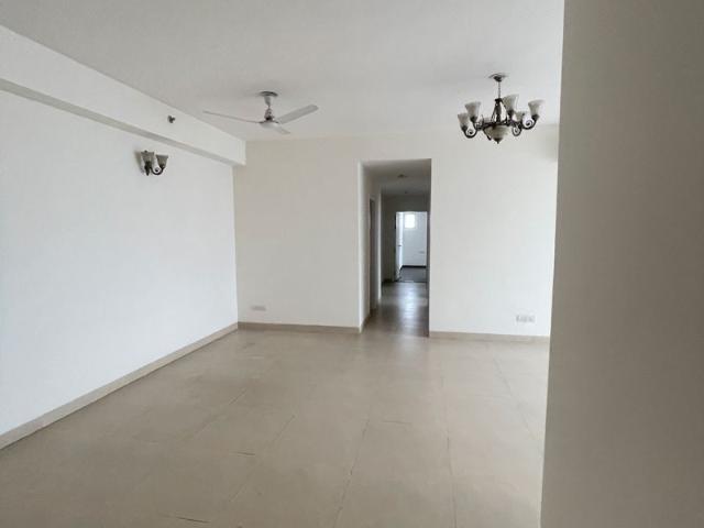 Rental | 4 BHK + 1900 Sq.Ft. Apartment in Emaar MGF Emerald Hills