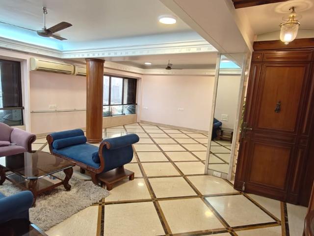 Rental | 4 BHK 1900 Sq.Ft. Apartment in Sarkar Tower