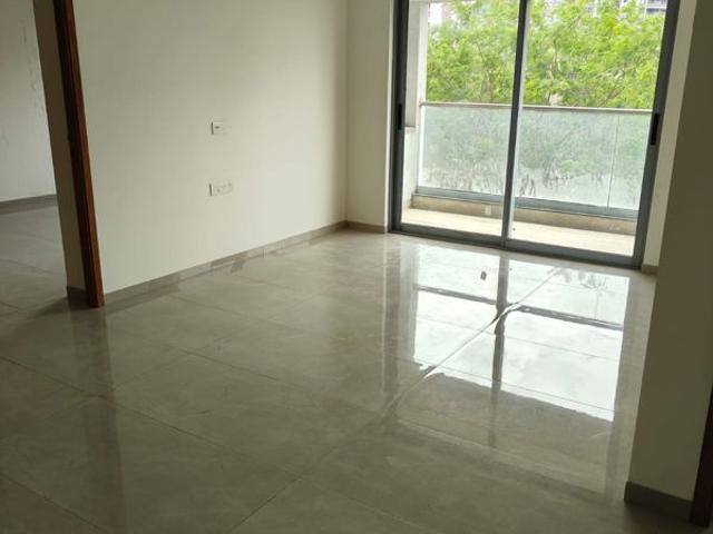 Rental | 4 BHK + 1932 Sq.Ft. Apartment in Kalpataru Jade Residences
