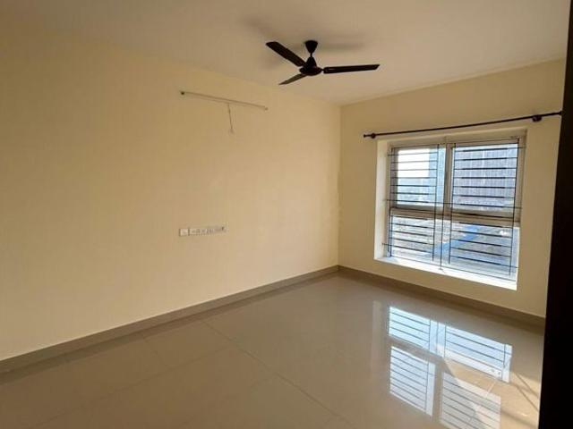 Rental | 4 BHK 2000 Sq.Ft. Apartment in NVT Life Square