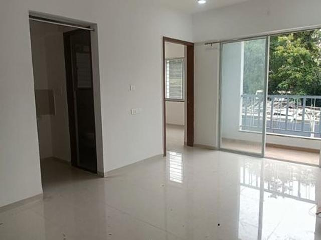 Rental | 4 BHK + 2000 Sq.Ft. Apartment in The Terraces Apartment