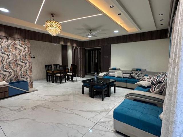 Rental | 4 BHK + 2000 Sq.Ft. Apartment in Viman Nagar