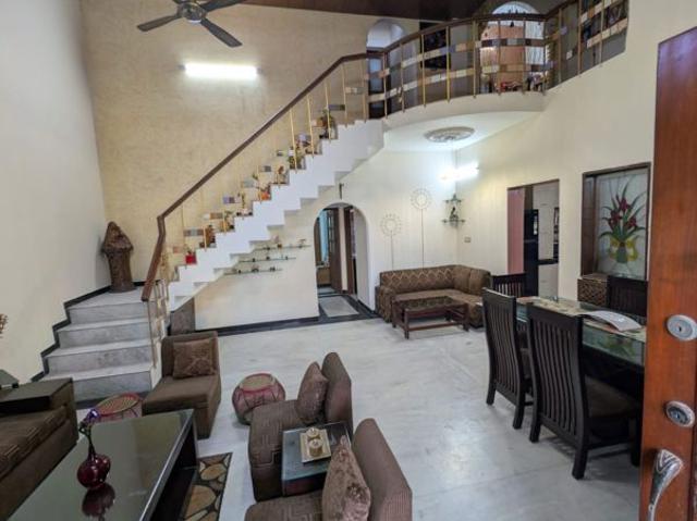 Rental | 4 BHK 200 Sq.Mt. Apartment in RWA Apartments Sector 12