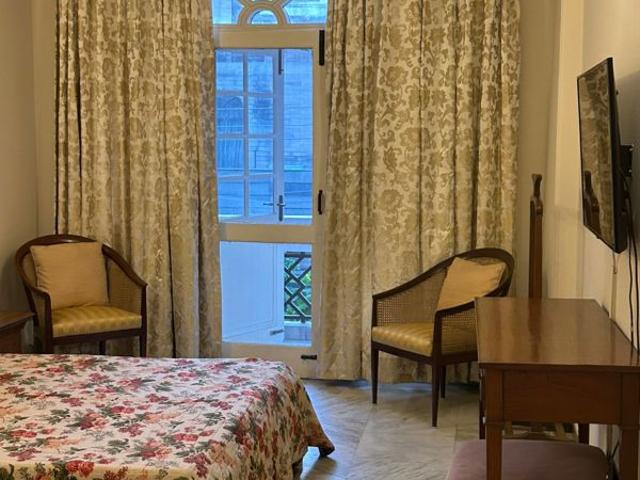 Rental | 4 BHK 200 Sq.Yd. Apartment in Greater Kailash I