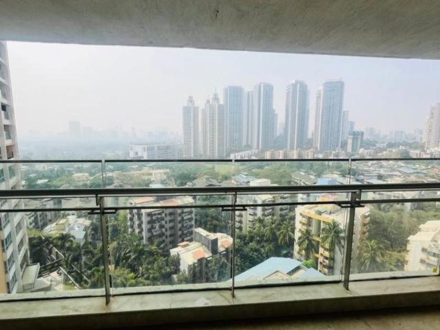 Rental | 4 BHK + 2015 Sq.Ft. Apartment in DB Woods