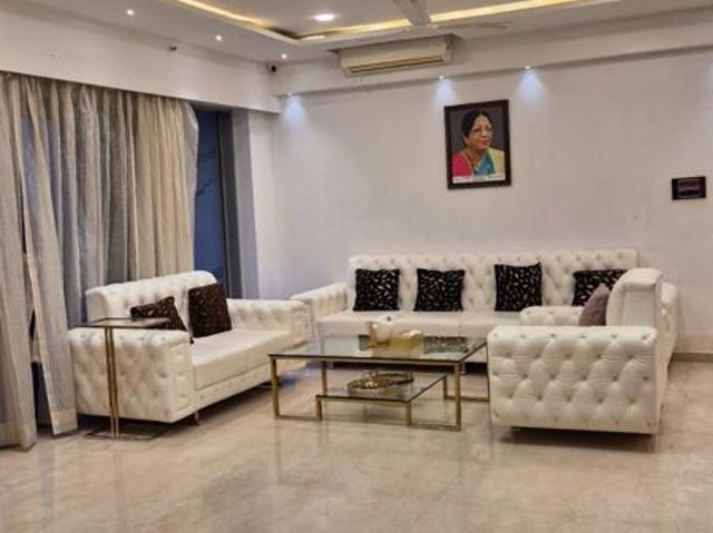 Rental | 4 BHK 2164 Sq.Ft. Apartment in Kalpataru Radiance