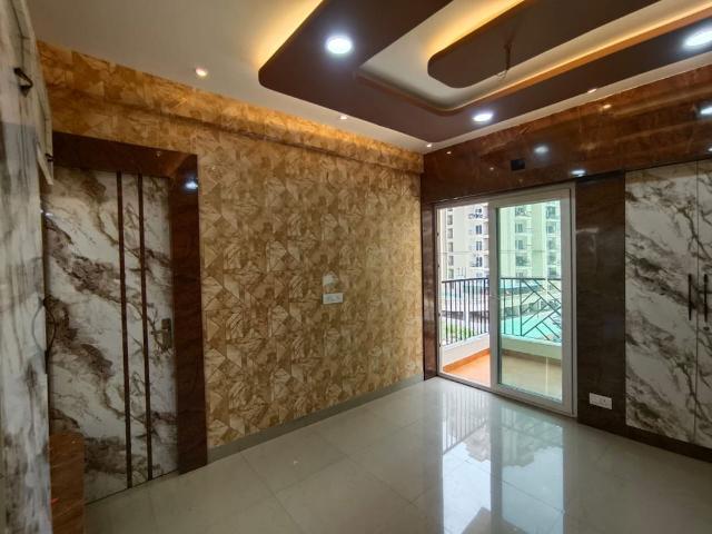 Rental | 4 BHK 2180 Sq.Ft. Apartment in VVIP Mangal