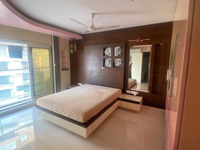 Rental | 4 BHK 2100 Sq.Ft. Apartment in Bandra West