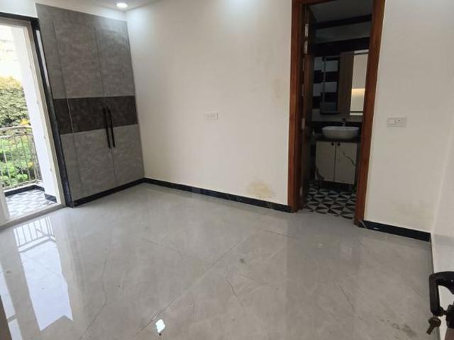 Rental | 4 BHK 2100 Sq.Ft. Apartment in Dwarka