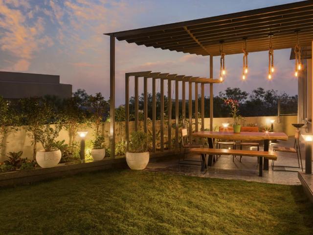 Rental | 4 BHK 2100 Sq.Ft. Apartment in Kolte Patil 24K Glitterati 2