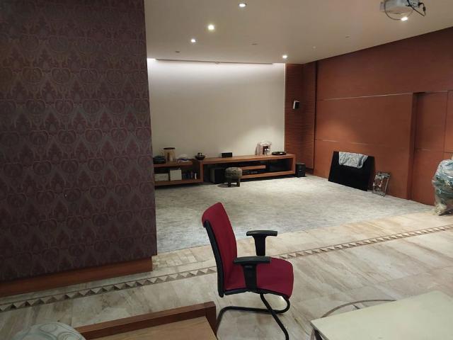 Rental | 4 BHK 2100 Sq.Ft. Apartment in Prateek Laurel