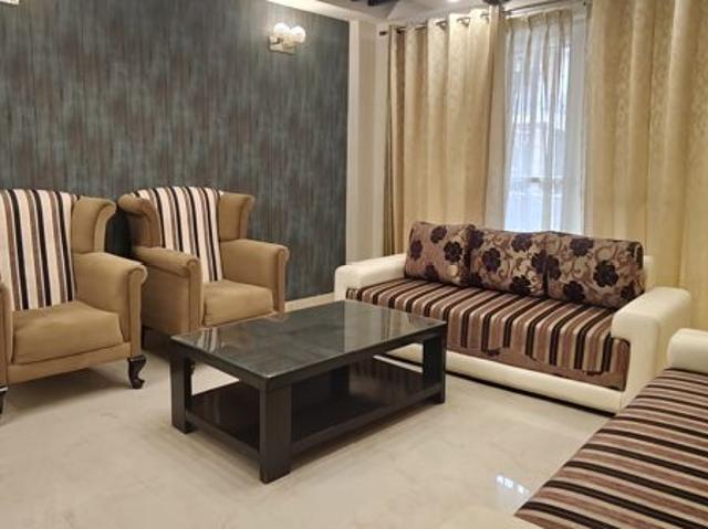 Rental | 4 BHK + 2200 Sq.Ft. Apartment in Aradhya Homes