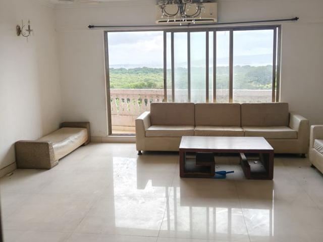 Rental | 4 BHK + 2200 Sq.Ft. Apartment in Keshavkunj Apartment