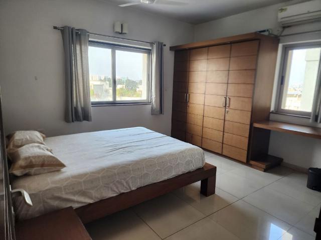 Rental | 4 BHK 2200 Sq.Ft. Apartment in Saran Mulberry Woods