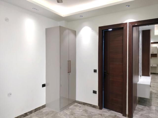 Rental | 4 BHK 2200 Sq.Ft. Apartment in Sector 10 Dwarka