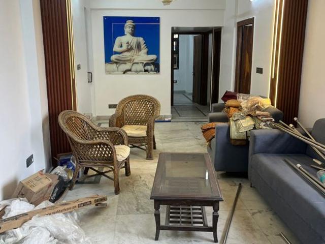 Rental | 4 BHK 2200 Sq.Ft. Apartment in Sector 6 Dwarka