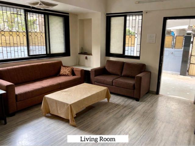 Rental | 4 BHK 2210 Sq.Ft. Villa in Chembur