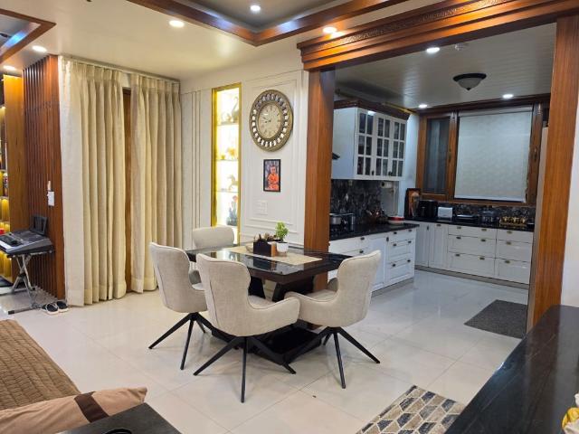 Rental | 4 BHK + 2217 Sq.Ft. Apartment in H R Buildcon Elite Homz