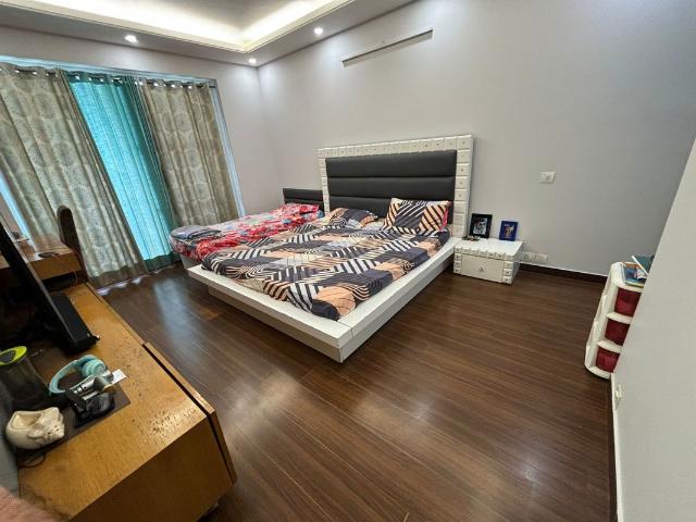 Rental | 4 BHK + 2350 Sq.Ft. Apartment in Bestech Park View Spa Next