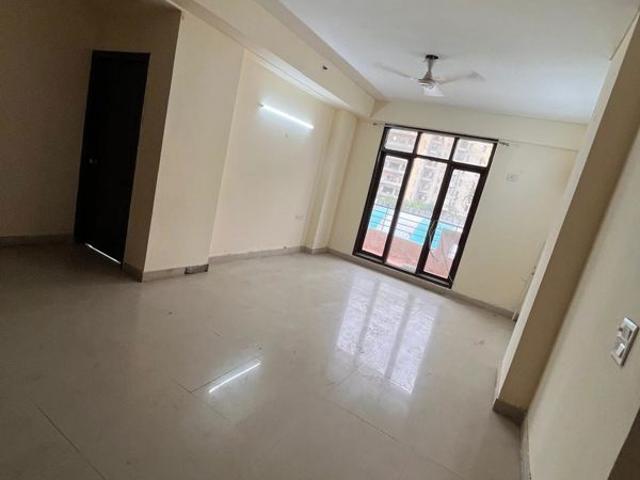 Rental | 4 BHK 2350 Sq.Ft. Apartment in Omaxe Heights