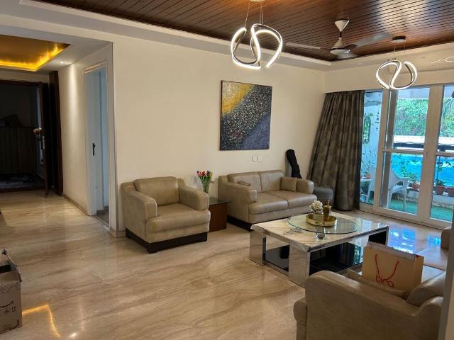 Rental | 4 BHK + 2450 Sq.Ft. Apartment in Geetanjili Indira