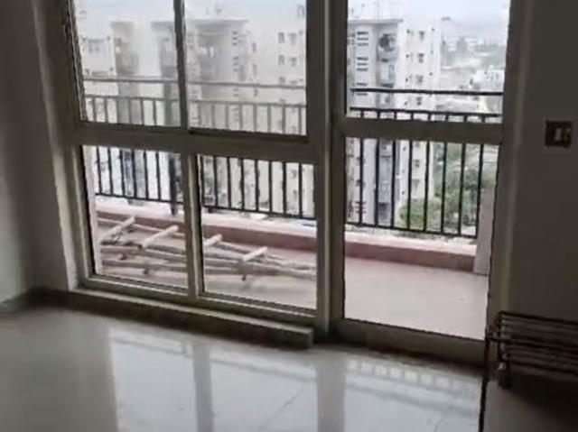 Rental | 4 BHK 2450 Sq.Ft. Apartment in Omaxe Heights