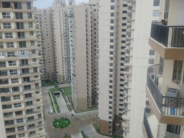 Rental | 4 BHK + 2465 Sq.Ft. Apartment in 3C Lotus Boulevard