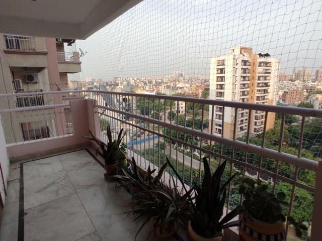 Rental | 4 BHK 2400 Sq.Ft. Apartment in Apex Apartments