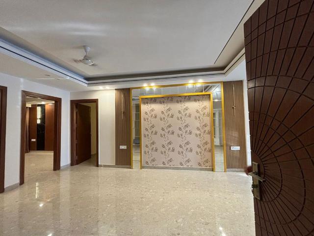 Rental | 4 BHK 2400 Sq.Ft. Apartment in Aradhya Homes
