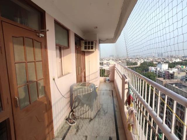 Rental | 4 BHK 2400 Sq.Ft. Apartment in Doordarshan Apartment