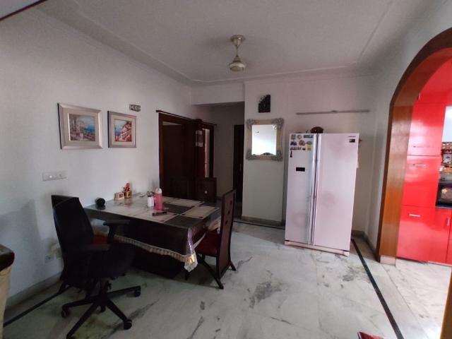 Rental | 4 BHK 2400 Sq.Ft. Apartment in Doordarshan Apartment