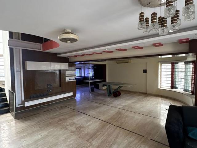 Rental | 4 BHK 2400 Sq.Ft. Apartment in Sagar Darshan Towers