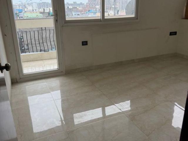 Rental | 4 BHK + 2400 Sq.Ft. Apartment in Sector 6 Dwarka