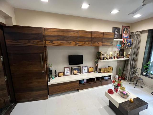 Rental | 4 BHK 2400 Sq.Ft. Apartment in Thakur Jewel Tower