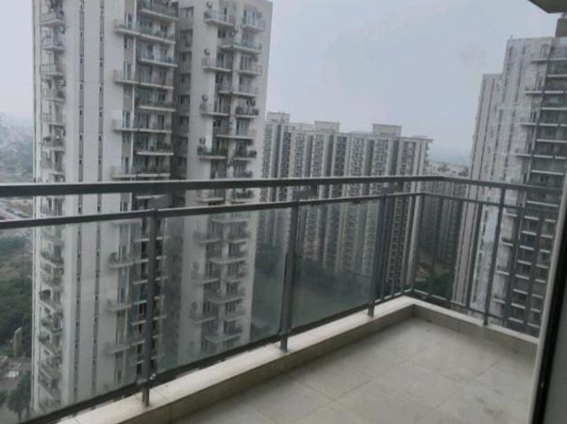 Rental | 4 BHK 2550 Sq.Ft. Apartment in Conscient Heritage Max II