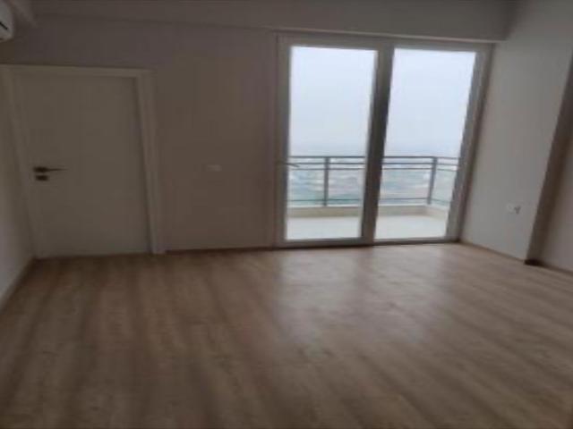 Rental | 4 BHK + 2552 Sq.Ft. Apartment in DLF The Ultima