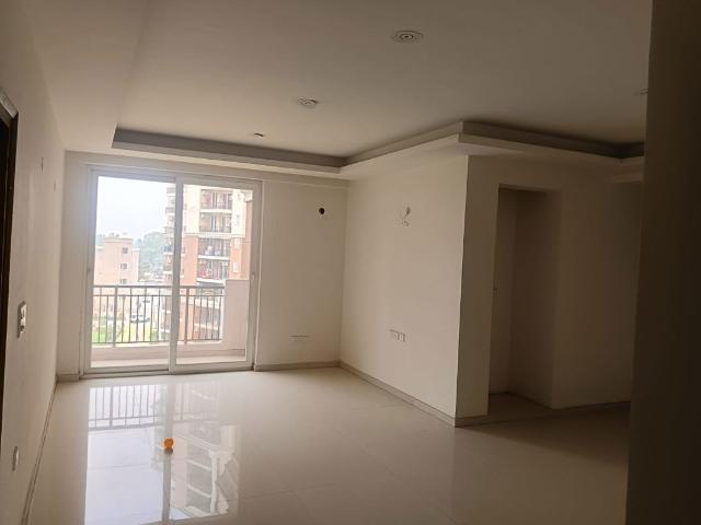 Rental | 4 BHK 2565 Sq.Ft. Apartment in Ambika Florence Park