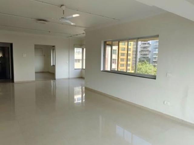 Rental | 4 BHK 2500 Sq.Ft. Apartment in Avinash House