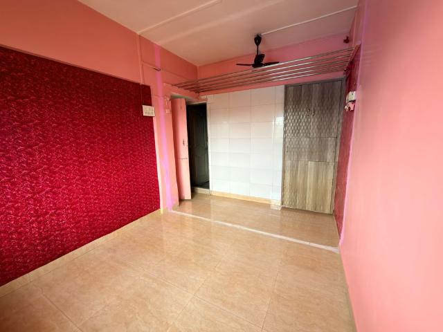 Rental | 4 BHK 2500 Sq.Ft. Apartment in Om Balaji Kripa CHS