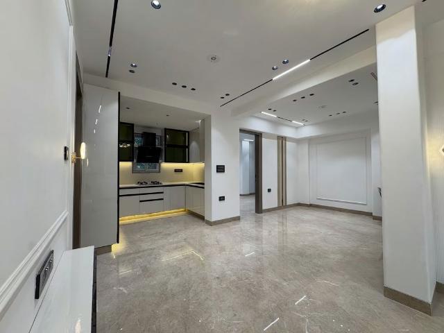 Rental | 4 BHK + 2500 Sq.Ft. Apartment in Palm Residency Chhatarpur