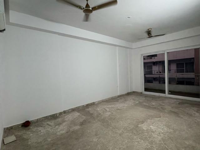 Rental | 4 BHK + 2682 Sq.Ft. Apartment in SS Linden