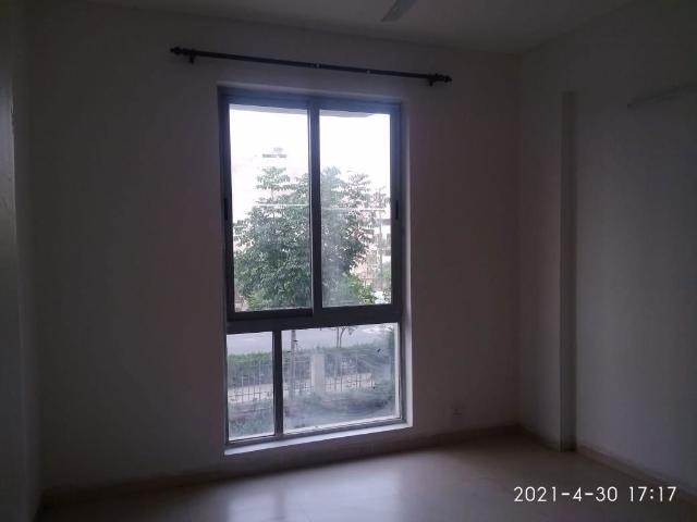 Rental | 4 BHK 2682 Sq.Ft. Apartment in SS Linden