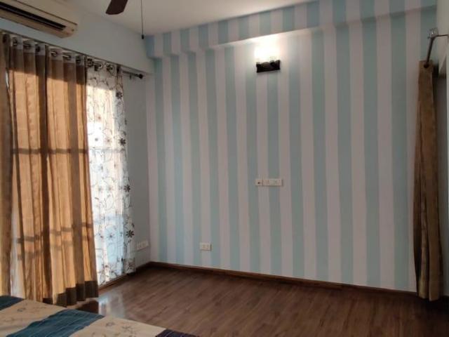 Rental | 4 BHK + 2625 Sq.Ft. Apartment in Emaar The Palm Drive The Premier Terraces