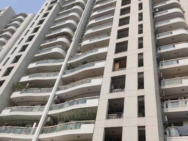 Rental | 4 BHK + 2750 Sq.Ft. Apartment in DLF The Icon