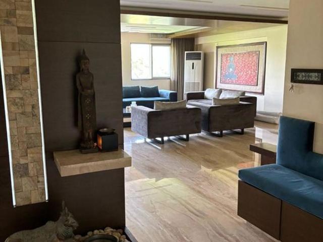 Rental | 4 BHK + 2700 Sq.Ft. Apartment in Ishwerya Opal
